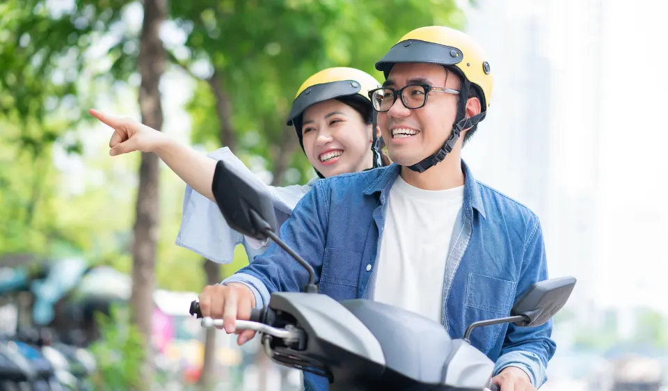 Keuntungan Menggunakan Rental Motor Dibandingkan Rental Mobil dan Transportasi Lainnya